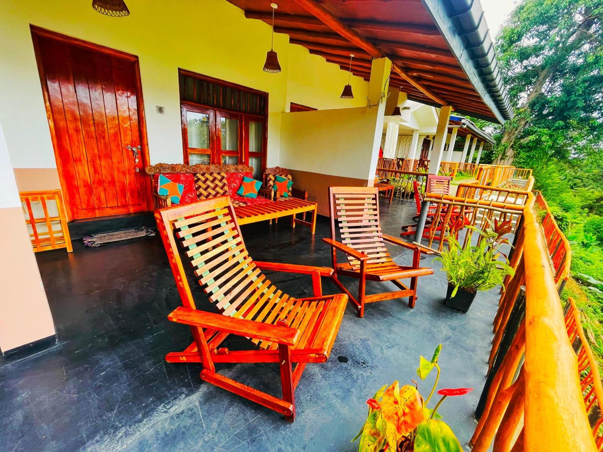 Rainbow Sky Cottage Ella Luaran gambar