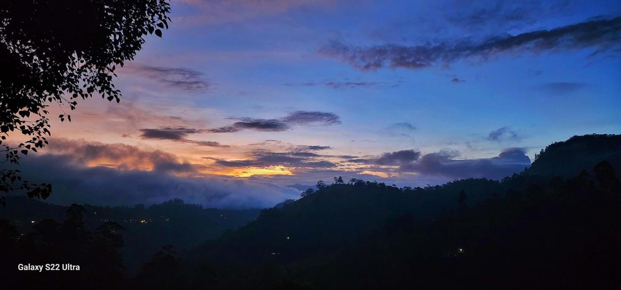 Rainbow Sky Cottage Ella Luaran gambar